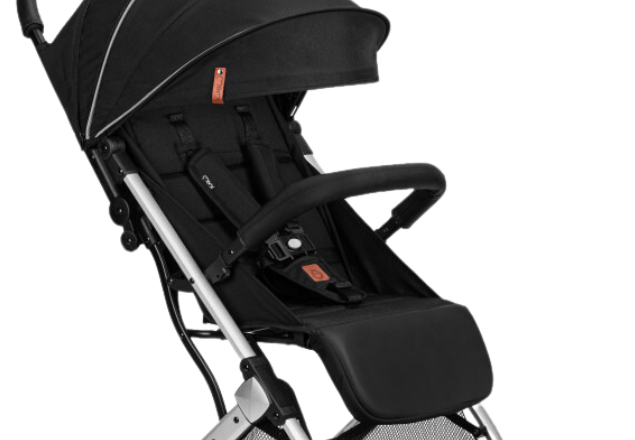 Carucior sport Estelle Light Silver Black, Momi